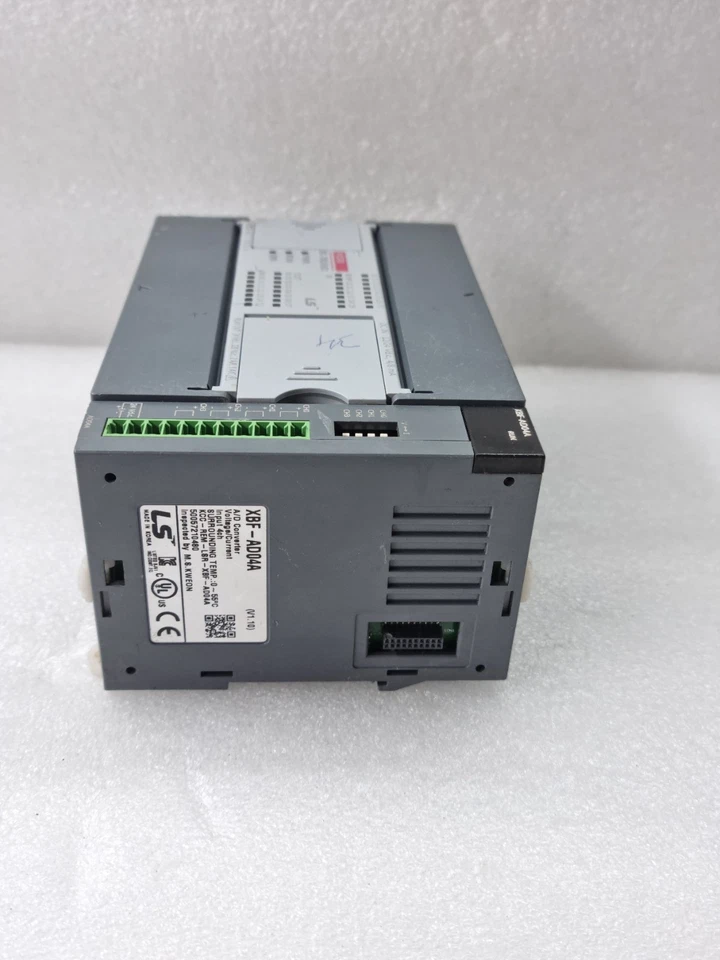 LS XGB XEC-DR32H/D1 CPU WITH XBF-AD04A A/D CONVERTER (USED)